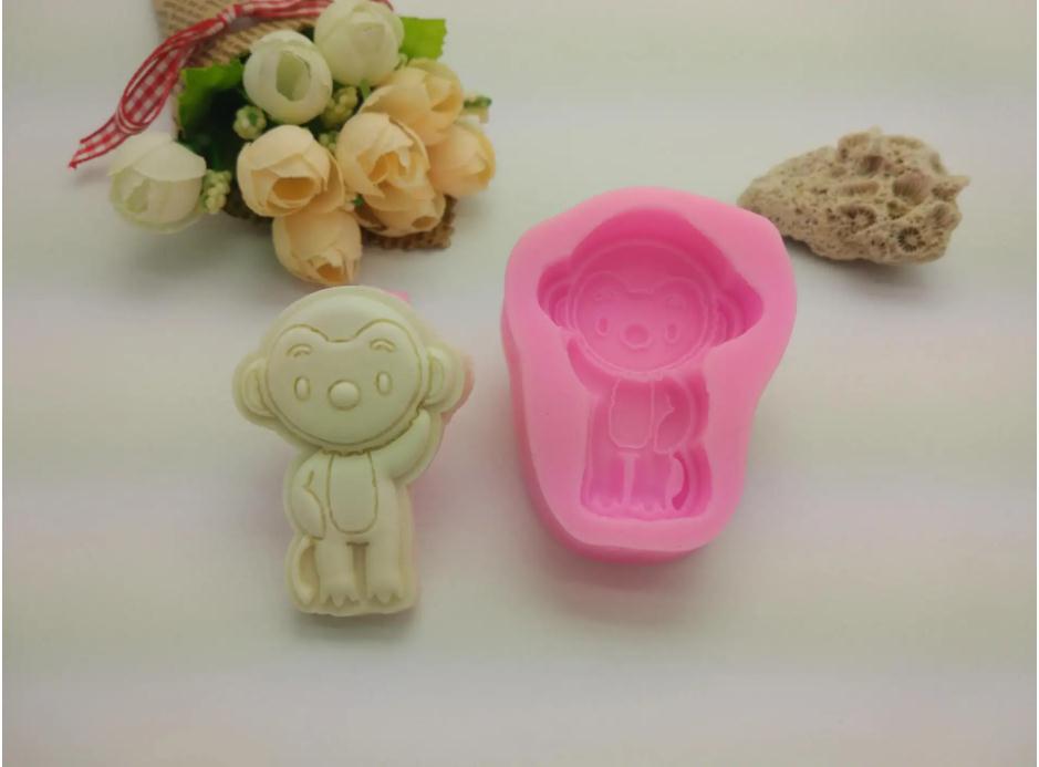 模具硅膠制品用什么才能清洗干凈 ？